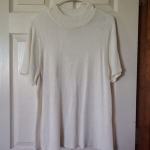 Tahari Cream Short Sleeve Knit Top